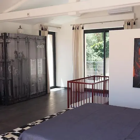 259 Villa