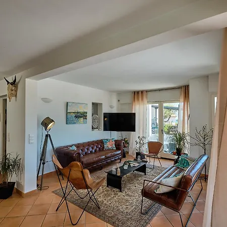 259 Villa