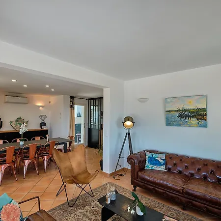 259 Villa *