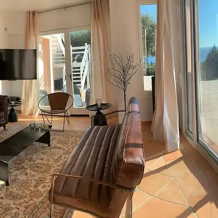 259 * Roquebrune-sur Argens