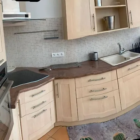 Villa 259 *