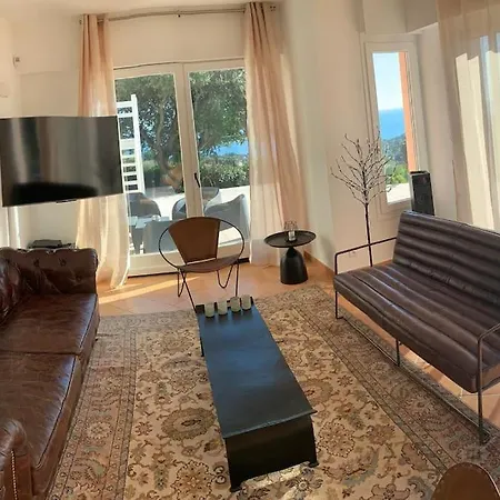 259 Villa