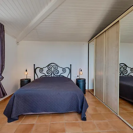 259 Villa