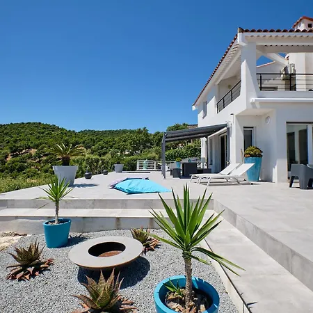 259 * Roquebrune-sur-Argens